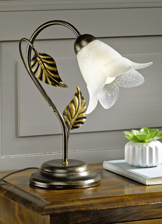 Bordslampa i metall med dekorativt bladverk