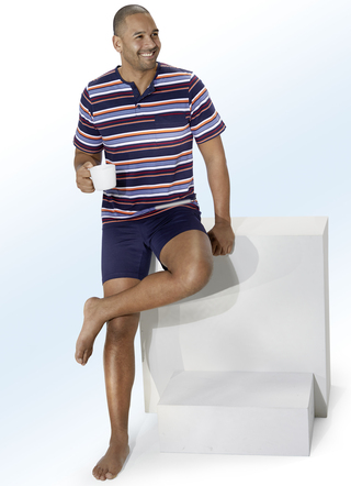 Två paket shorts med knappslå och garnfärgad randig design