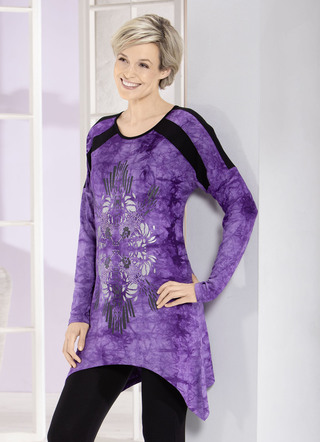 Lång skjorta i aktuell batiklook i 2 färger